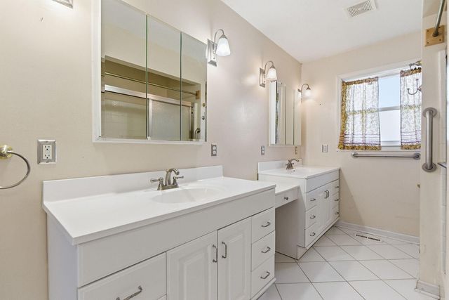 13260 N ROUTE B, Hallsville, MO 65255