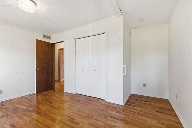 13260 N ROUTE B, Hallsville, MO 65255