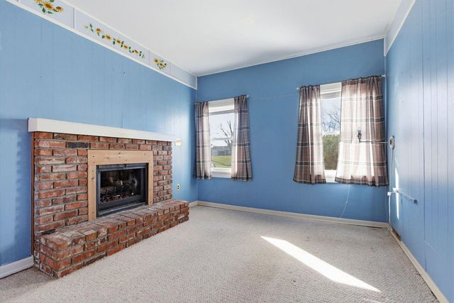 13260 N ROUTE B, Hallsville, MO 65255