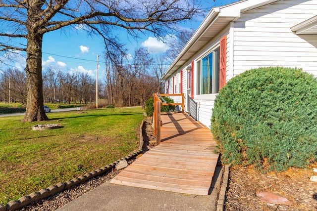 13260 N ROUTE B, Hallsville, MO 65255