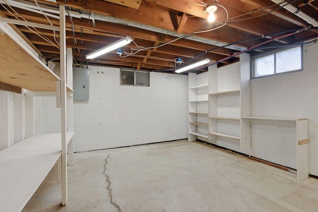 13260 N ROUTE B, Hallsville, MO 65255