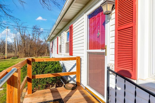 13260 N ROUTE B, Hallsville, MO 65255