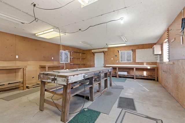 13260 N ROUTE B, Hallsville, MO 65255