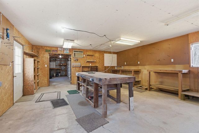 13260 N ROUTE B, Hallsville, MO 65255