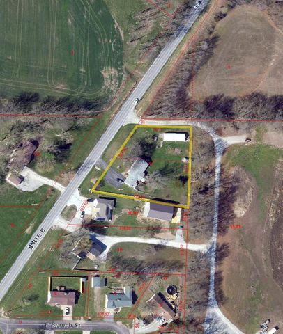 13260 N ROUTE B, Hallsville, MO 65255