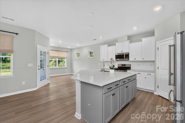 14016 Southbridge Forest Drive, Charlotte, NC 28273