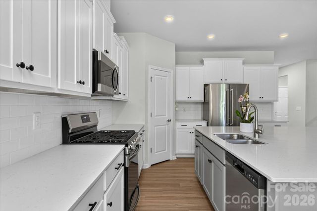 14016 Southbridge Forest Drive, Charlotte, NC 28273