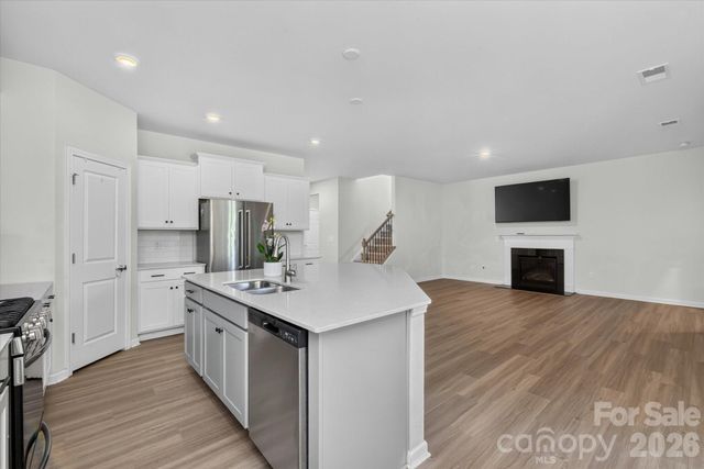 14016 Southbridge Forest Drive, Charlotte, NC 28273