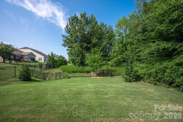14016 Southbridge Forest Drive, Charlotte, NC 28273