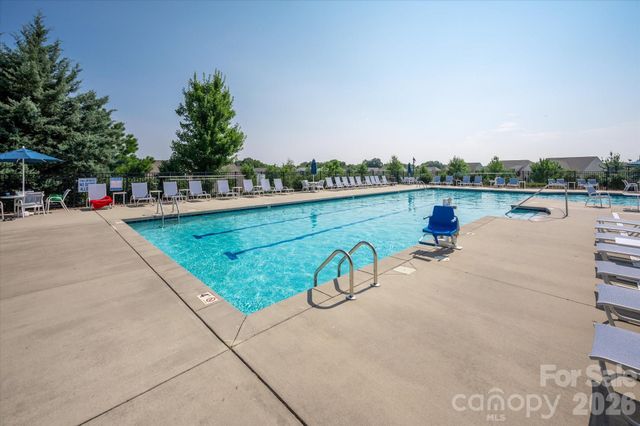 14016 Southbridge Forest Drive, Charlotte, NC 28273