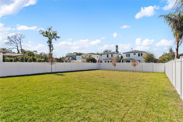 4202 N CLEARFIELD AVENUE, Tampa, FL 33603