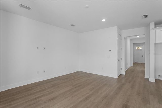 4202 N CLEARFIELD AVENUE, Tampa, FL 33603