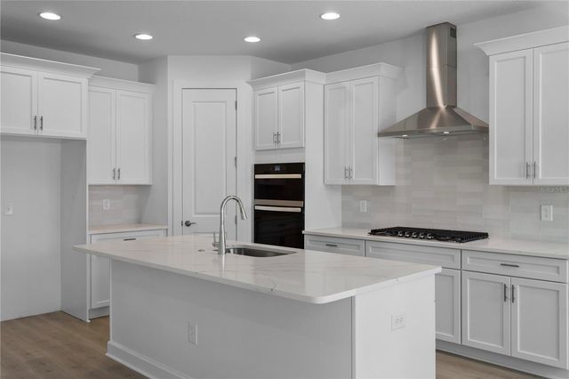 4202 N CLEARFIELD AVENUE, Tampa, FL 33603