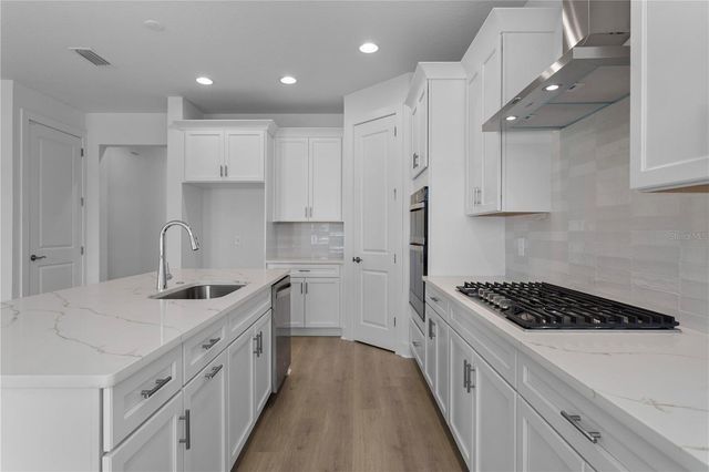 4202 N CLEARFIELD AVENUE, Tampa, FL 33603