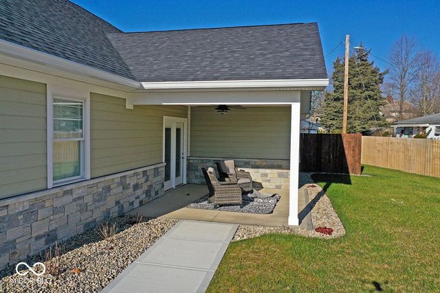 315 Blue River Drive, Knightstown, IN 46148