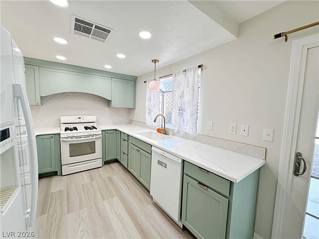 3317 Surfline Drive, Las Vegas, NV 89117