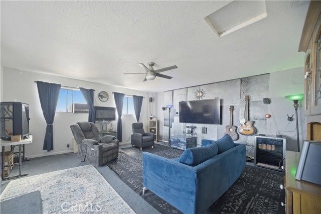 16485 Dale Evans, Apple Valley, CA 92307