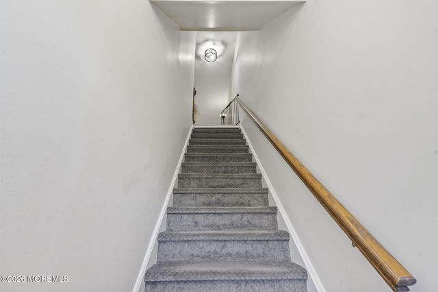 62 Inverness Court, Matawan, NJ 07747