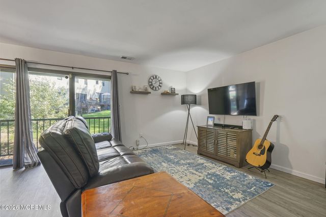 62 Inverness Court, Matawan, NJ 07747