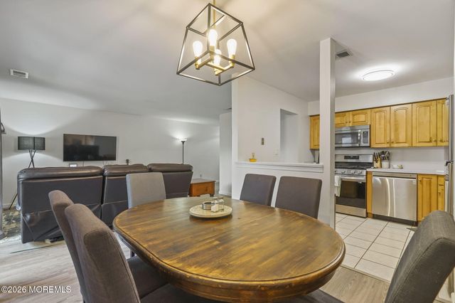 62 Inverness Court, Matawan, NJ 07747