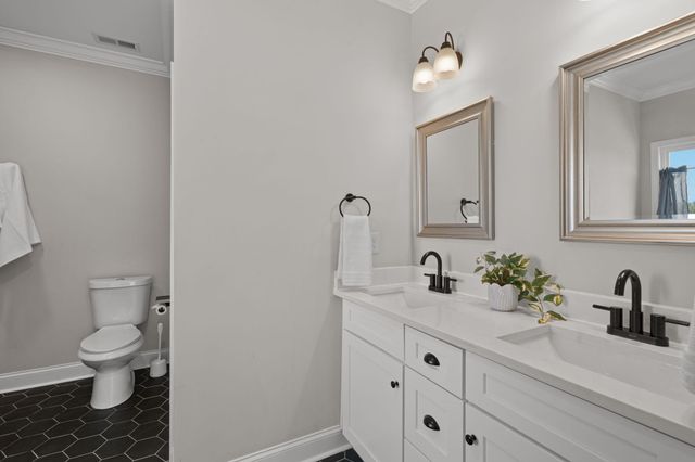 8315 Harvest Oak Lane, Chattanooga, TN 37421