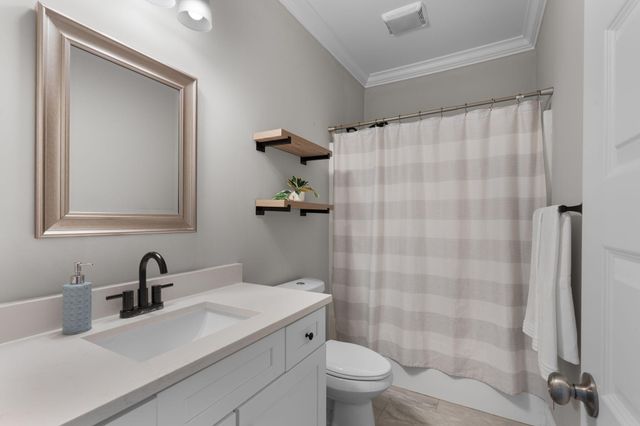 8315 Harvest Oak Lane, Chattanooga, TN 37421