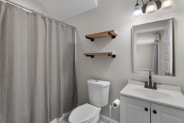 8315 Harvest Oak Lane, Chattanooga, TN 37421