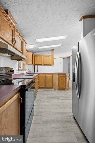 124 SCHOOL HOUSE DR, Howard, PA 16841