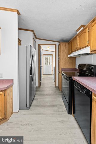 124 SCHOOL HOUSE DR, Howard, PA 16841