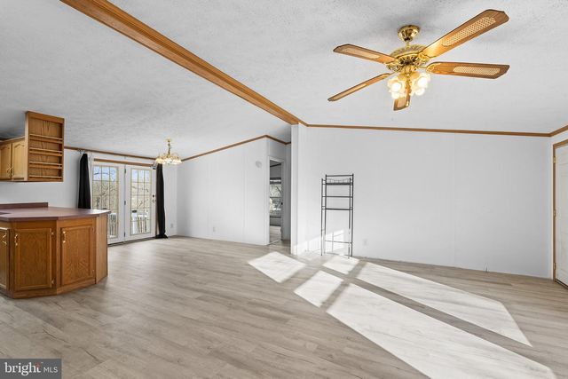 124 SCHOOL HOUSE DR, Howard, PA 16841