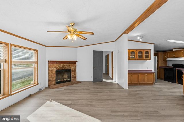 124 SCHOOL HOUSE DR, Howard, PA 16841