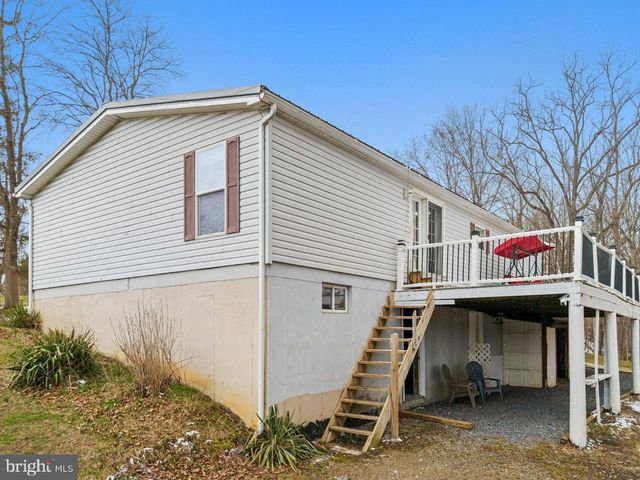 124 SCHOOL HOUSE DR, Howard, PA 16841