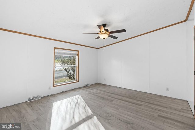 124 SCHOOL HOUSE DR, Howard, PA 16841