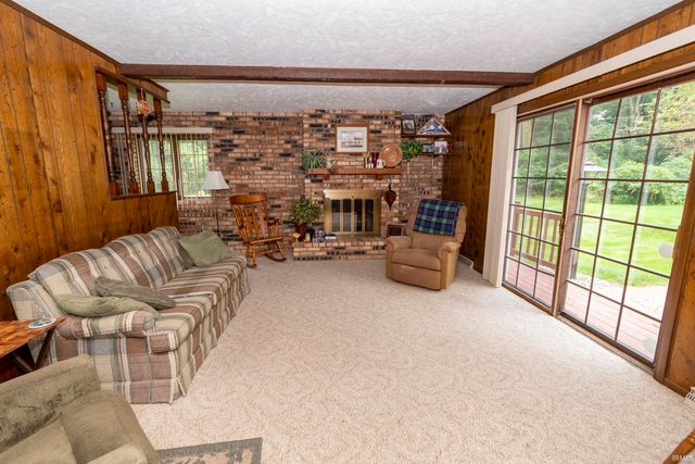 2624 Oak Leaf Cove, South Bend, IN 46628