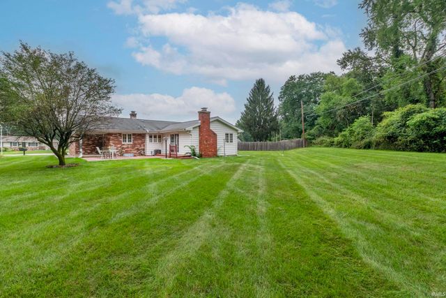 2624 Oak Leaf Cove, South Bend, IN 46628