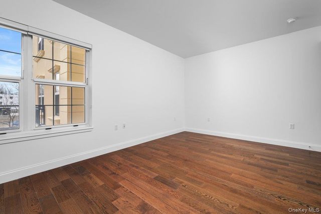 10 Byron Place 310, Larchmont, NY 10538