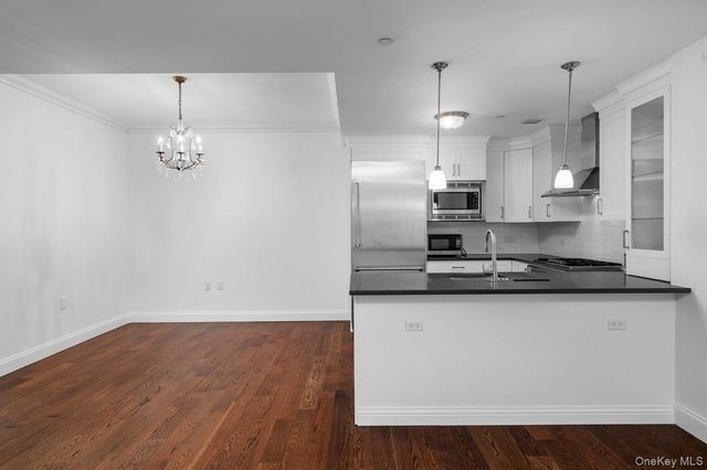 10 Byron Place 310, Larchmont, NY 10538