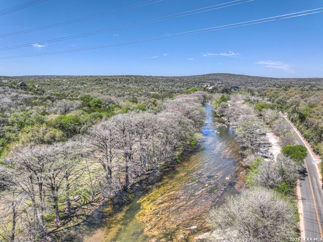1262 ELM CREEK RD, New Braunfels, TX 78132