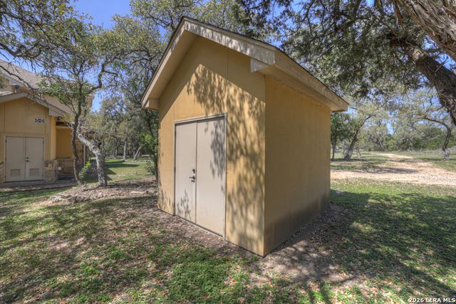 1262 ELM CREEK RD, New Braunfels, TX 78132