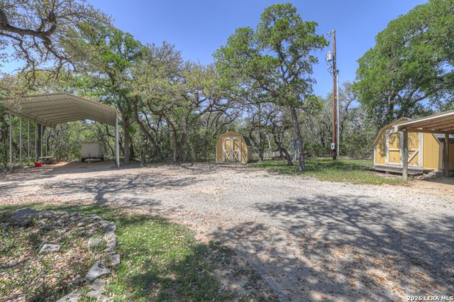 1262 ELM CREEK RD, New Braunfels, TX 78132