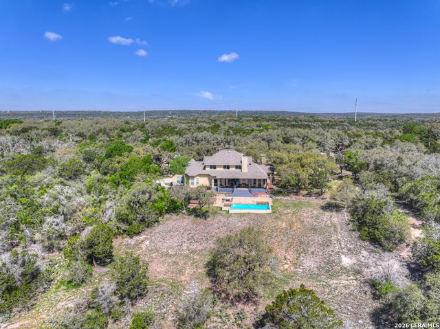 1262 ELM CREEK RD, New Braunfels, TX 78132