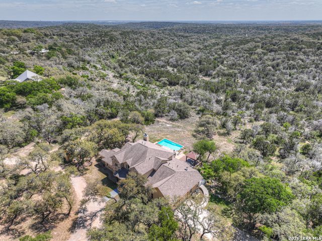 1262 ELM CREEK RD, New Braunfels, TX 78132