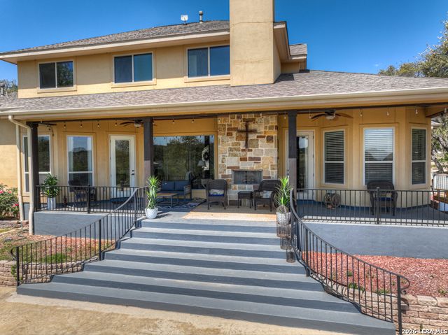 1262 ELM CREEK RD, New Braunfels, TX 78132