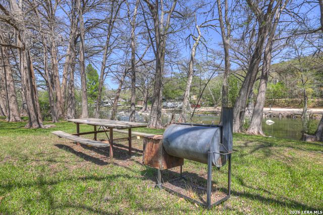 1262 ELM CREEK RD, New Braunfels, TX 78132