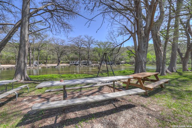 1262 ELM CREEK RD, New Braunfels, TX 78132