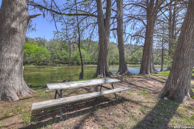 1262 ELM CREEK RD, New Braunfels, TX 78132