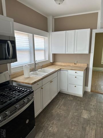 1725 Lake Ave, Pueblo, CO 81004