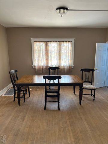 1725 Lake Ave, Pueblo, CO 81004
