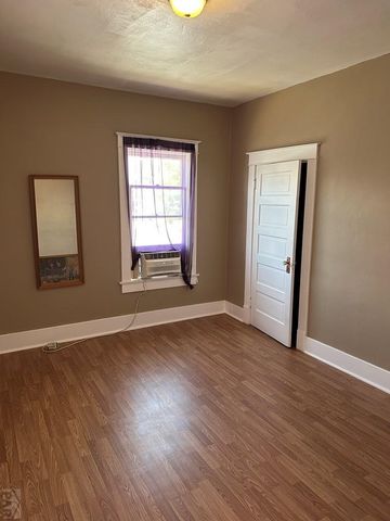 1725 Lake Ave, Pueblo, CO 81004
