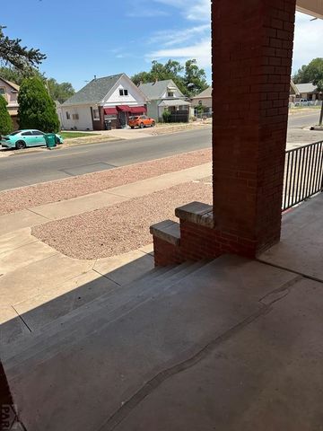 1725 Lake Ave, Pueblo, CO 81004